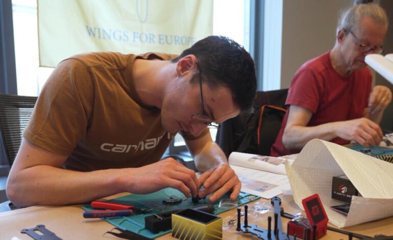 Guerra en Ucrania: civiles en Bélgica ensamblan drones para el Ejército de Kiev