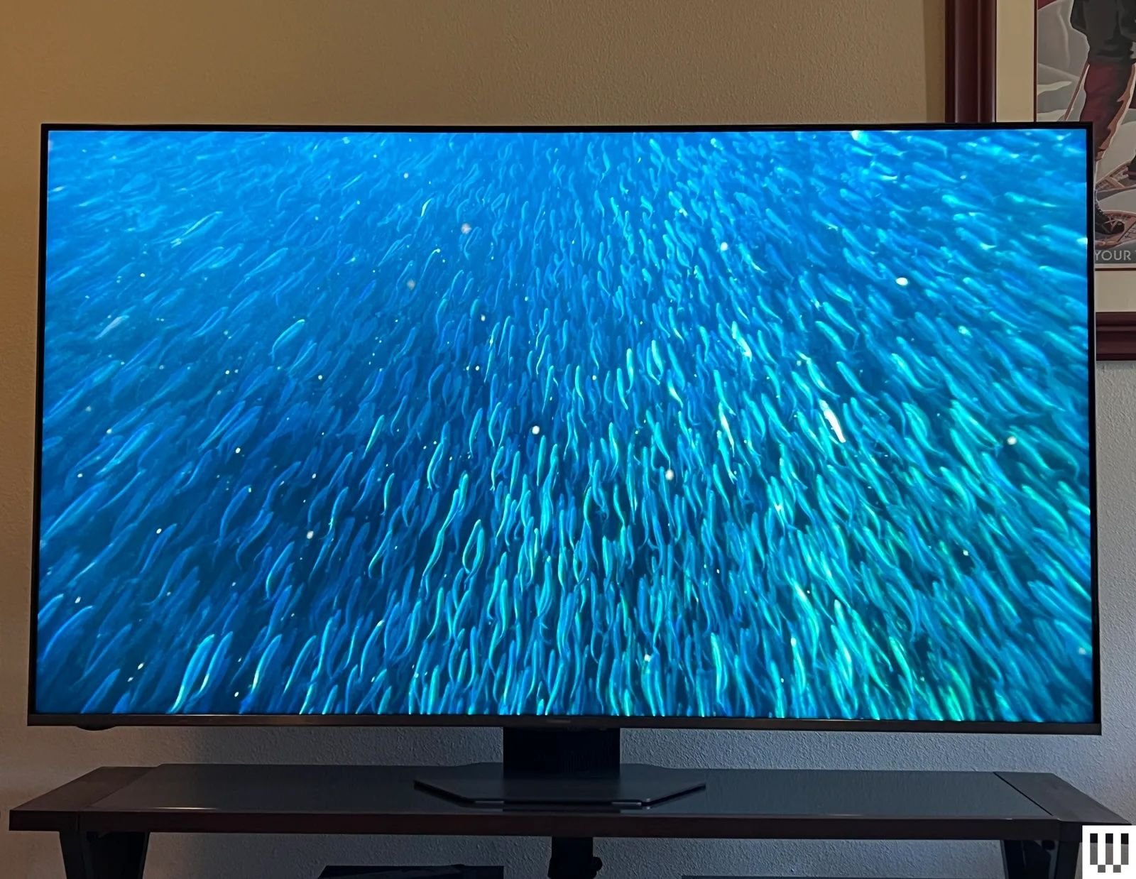 Hisense U8QG TV.