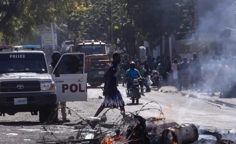 Haití: HRW denuncia deterioro de prolongada crisis y violencia