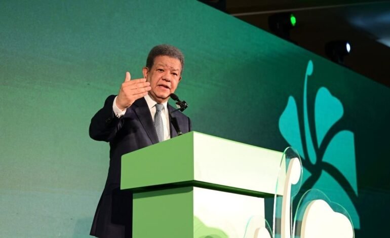 Video: Leonel acusa al PRM de quebrar a los productores locales y advierte: “Esta vez o jugamos todos o se rompe la baraja