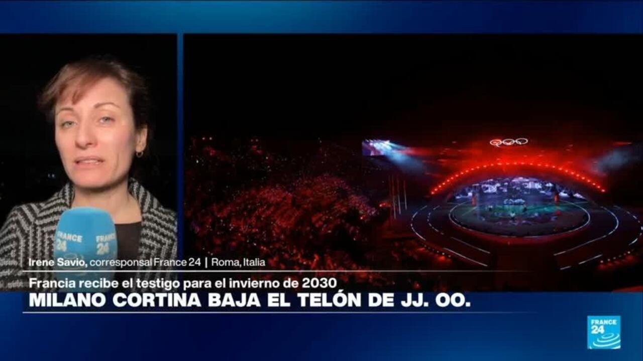 Italia entrega la llama olímpica a Francia en el cierre de los Juegos de Invierno