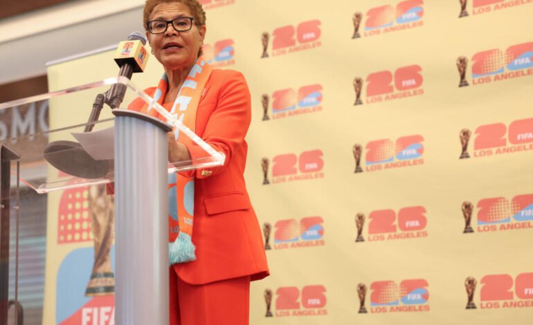 La alcaldesa de Los Ángeles pide la renuncia del jefe de los Juegos Olímpicos de 2028, vinculado con Epstein