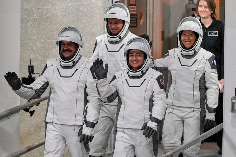 La francesa Sophie Adenot y otros tres astronautas de la misión Crew-12 llegan a la EEI