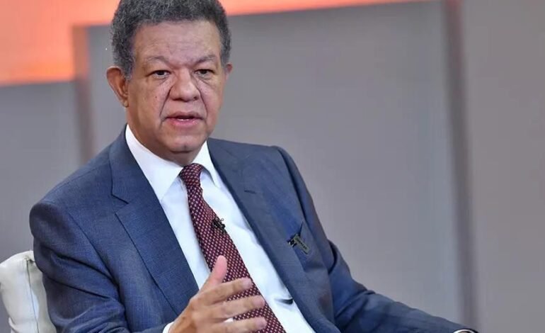 Leonel opina sector eléctrico no recibe «inversiónes necesarias»