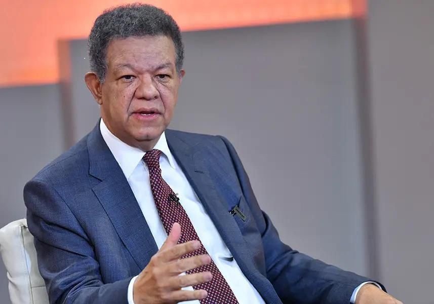 Leonel opina sector eléctrico no recibe «inversiónes necesarias»