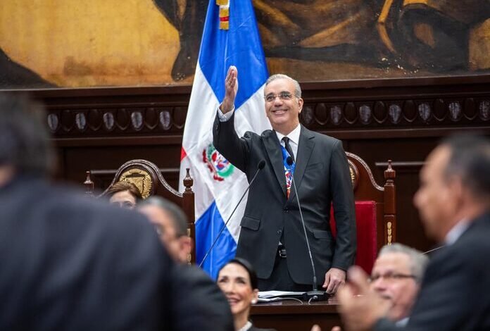 Luis Abinader destaca récord histórico de 11.7 millones de visitantes y consolida a República Dominicana como hub turístico del Caribe