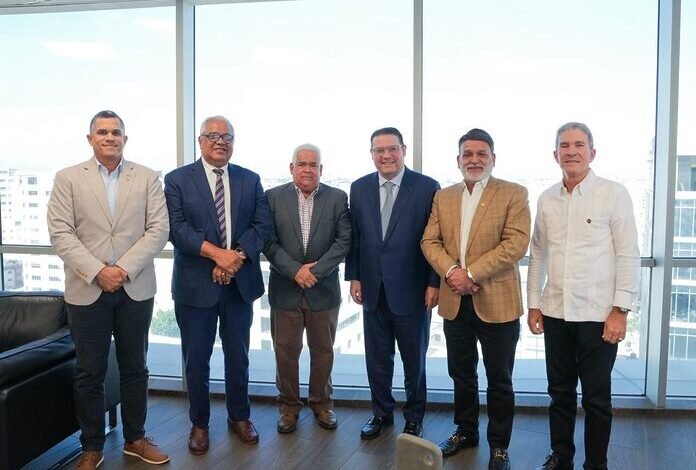 MICM y detallistas avanzan en agenda común sobre Ley de Residuos Sólidos