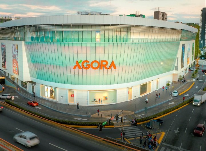 Mujer muere tras caer 4to nivel estacionamientos de Ágora Mall