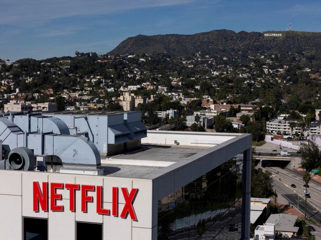 Netflix sale de la puja por Warner Bros. y despeja el camino a Paramount