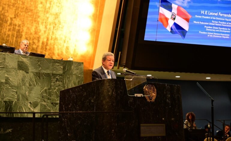 NY: LF participa como orador principal Montessori Model UN