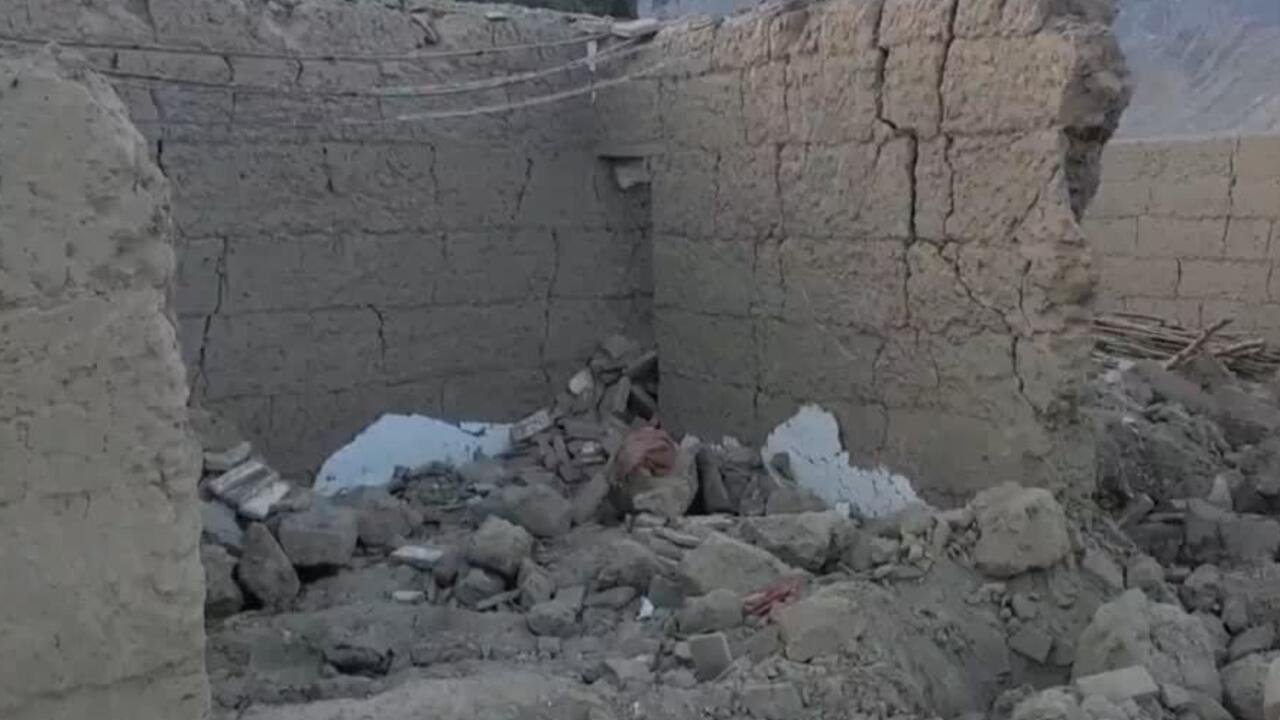 Pakistán lanza ataques aéreos en Afganistan: Kabul reporta decenas de muertos, incluidos niños