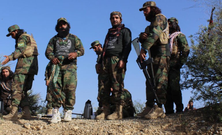 Pakistán lanza ataques en Afganistán; Kabul denuncia «decenas» de muertos y heridos