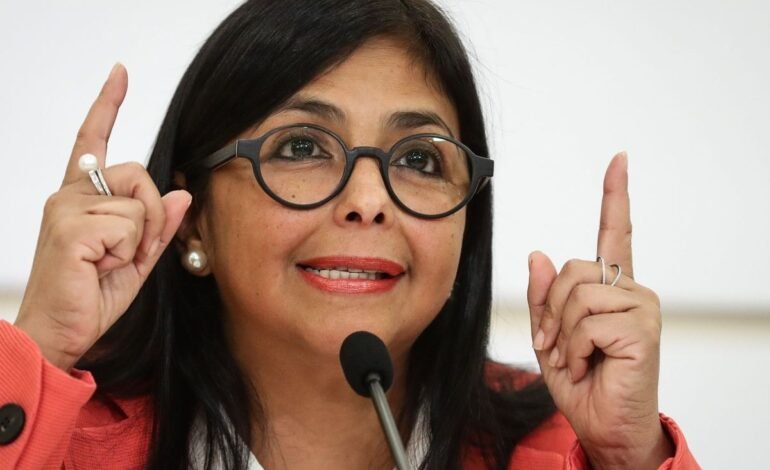 Pide a Trump cese de sanciones y bloqueo a Rep. de Venezuela