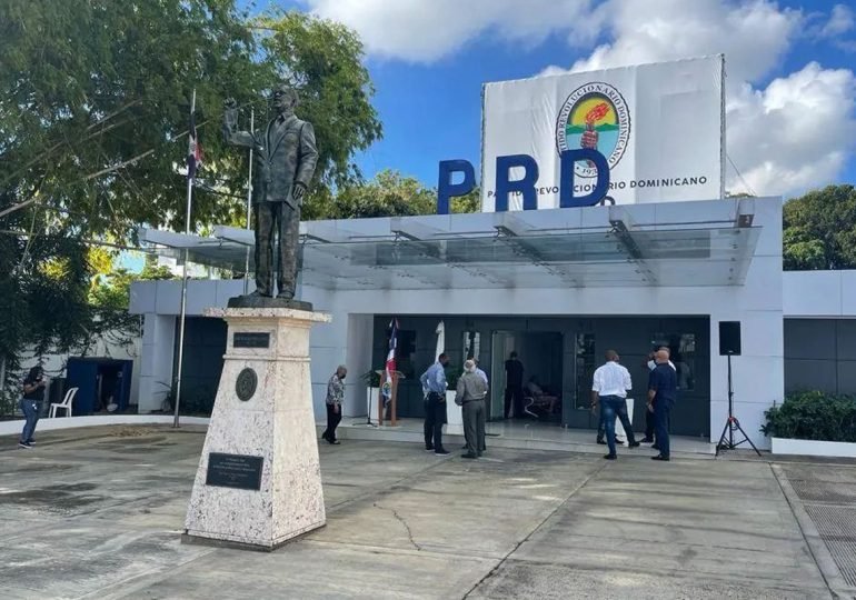 PRD activa once comisiones y sale a consolidar su estructura