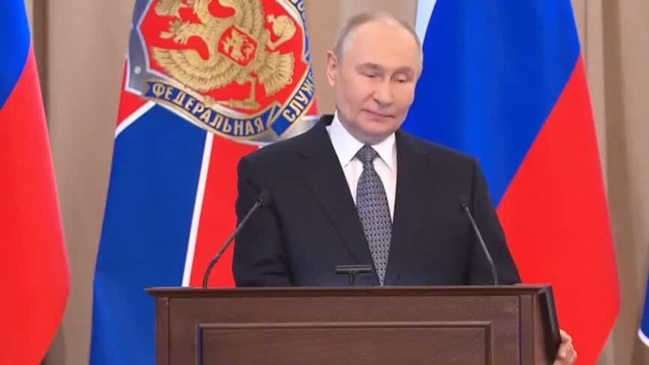Putin acusa a Ucrania de “sabotear diálogos de paz” en su discurso por los cuatro años de guerra