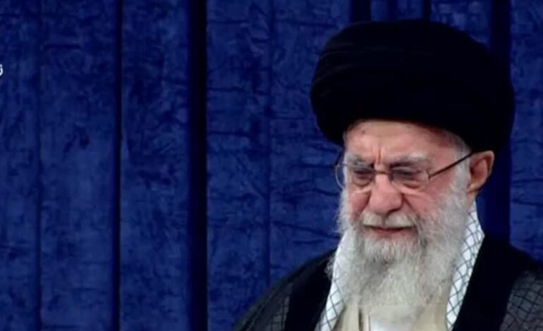 ¿Quién es Alí Jamenei? La trayectoria del líder supremo iraní