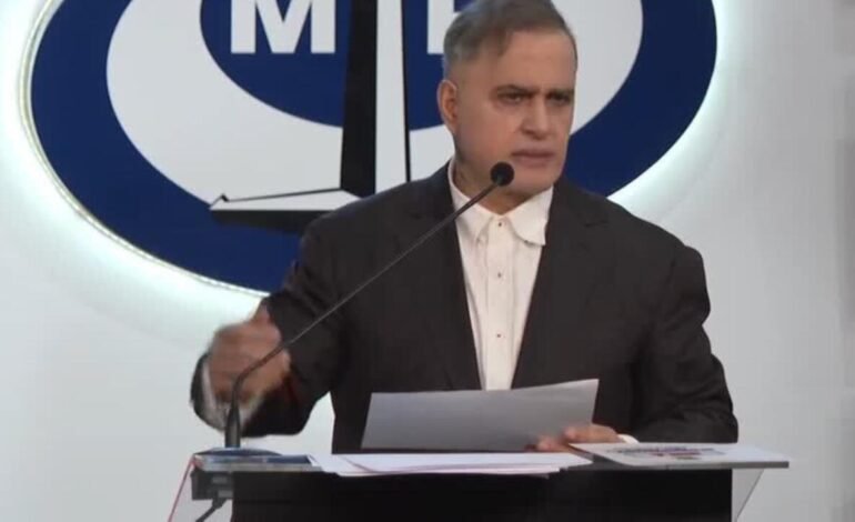 Saab renuncia como fiscal general de Venezuela: un repaso por su carrera política