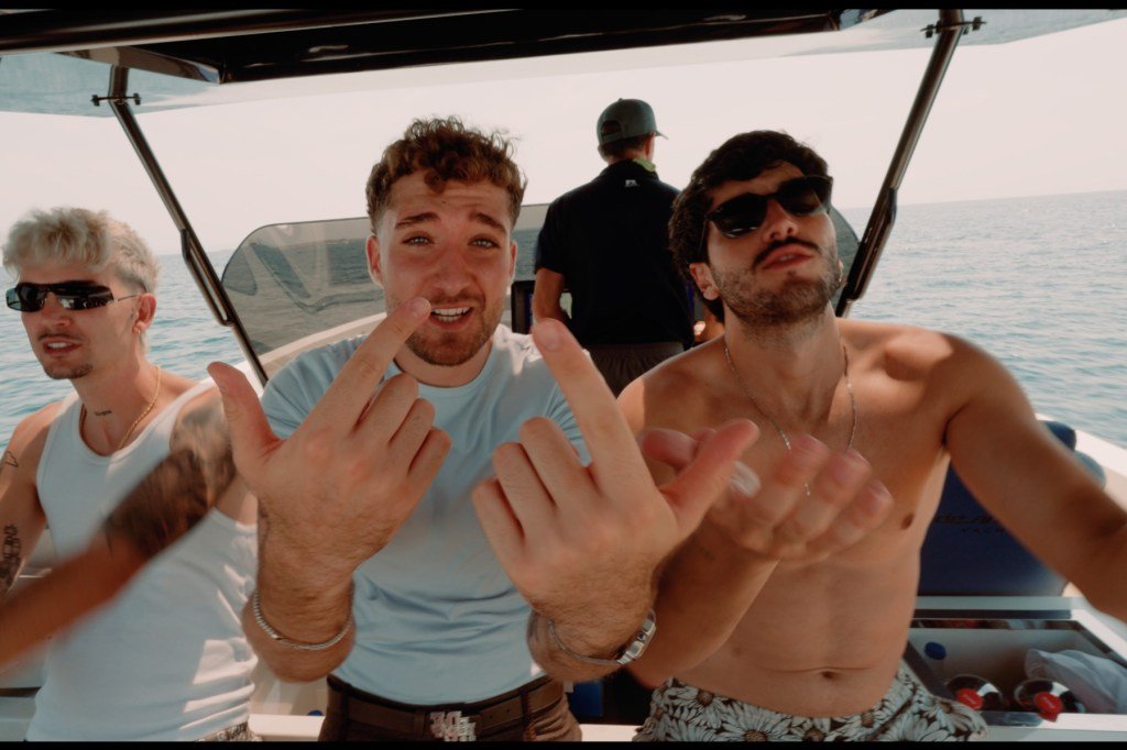 Sebastián Yatra, Lucho RK, Belinda & Gente de Zona Rule Latin Airplay With ‘Canción Para Regresar’