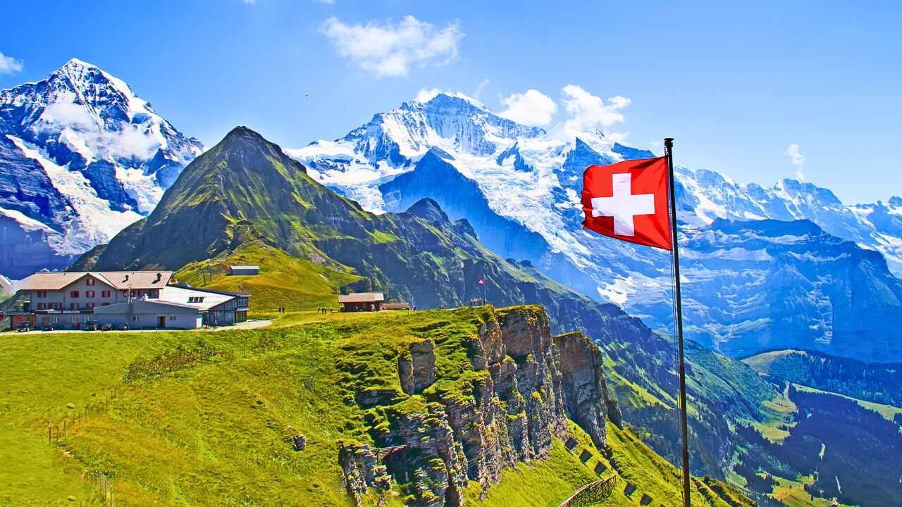 Suiza está ofreciendo oportunidades laborales con apoyo migratorio y casi nadie las está mirando