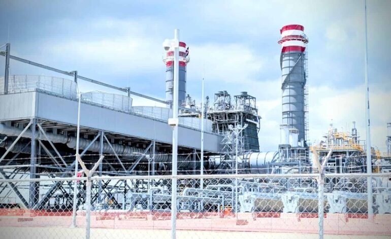 Abinader inaugura planta termoeléctrica Manzanillo Power Land de 414 megavatios en Montecristi