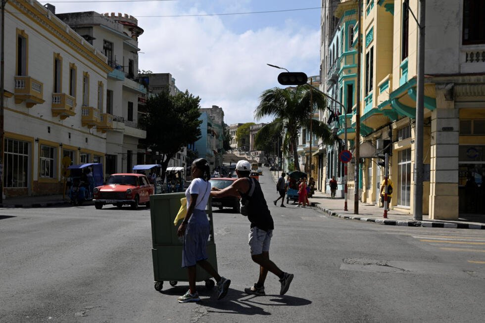Apagón deja a seis millones de cubanos sin electricidad, incluida la población de La Habana