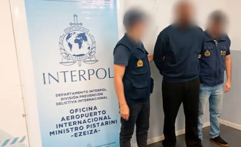 ARGENTINA: Extraditan desde Suiza a dominicano acusado de reclutar «mulas»