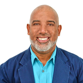 Ausencia de regidores en actos patrios