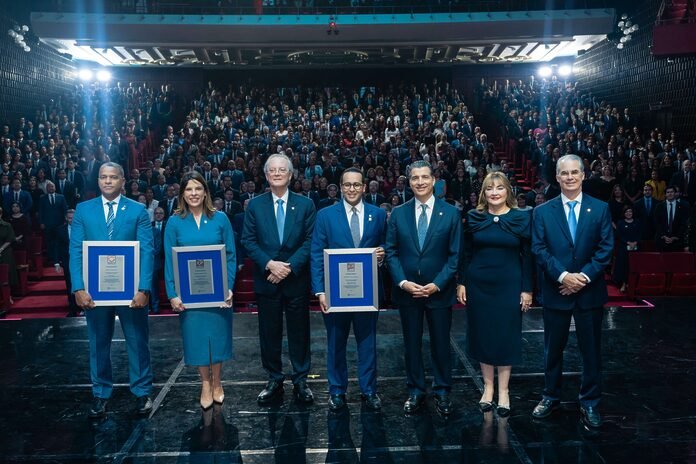 Banco Popular reconoce el liderazgo y el compromiso de su talento gerencial