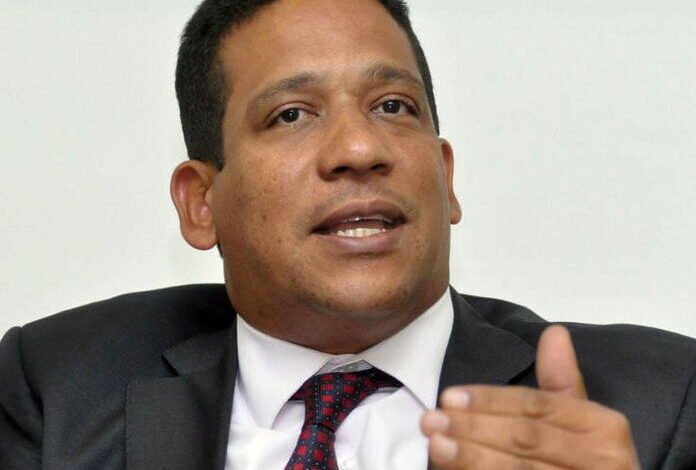 Carlos Pimentel defiende licitación del INABIE y asegura que se realizó conforme a la ley