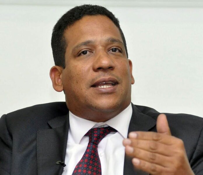 Carlos Pimentel defiende licitación del INABIE y asegura que se realizó conforme a la ley