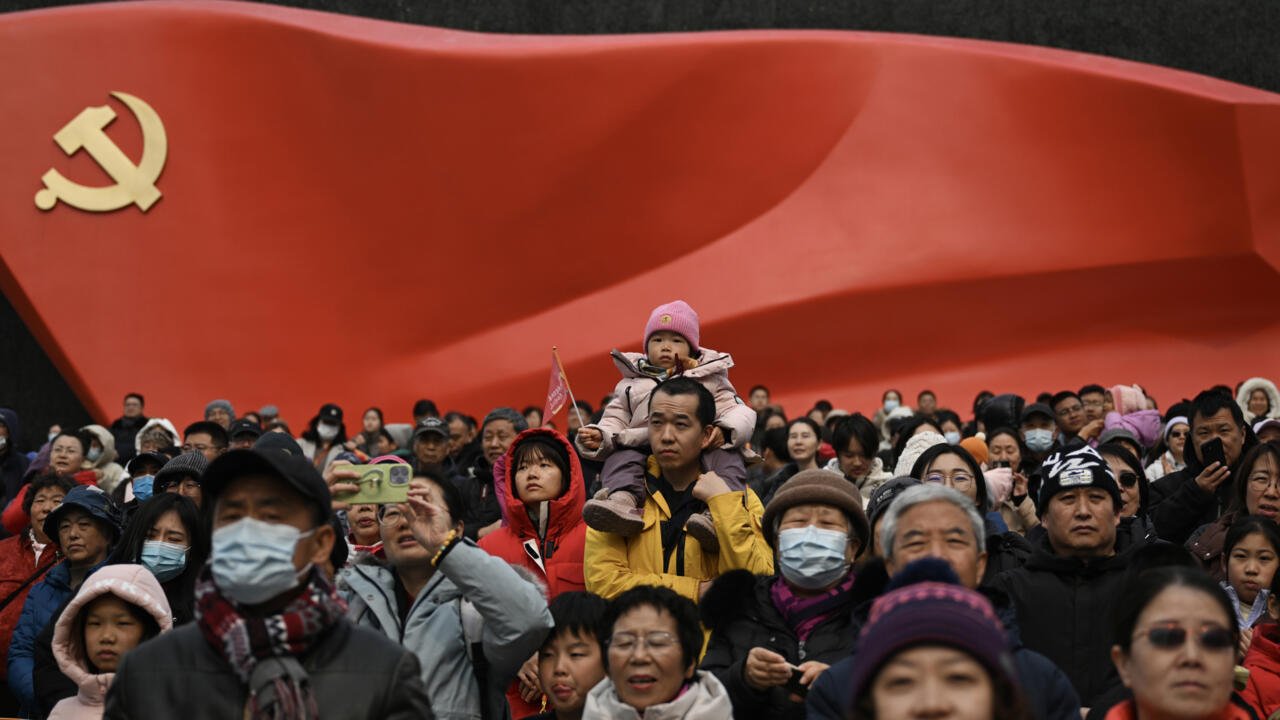 China aprueba una ley de «unidad étnica» que refuerza el uso del mandarín, ¿podría afectar a las minorías?