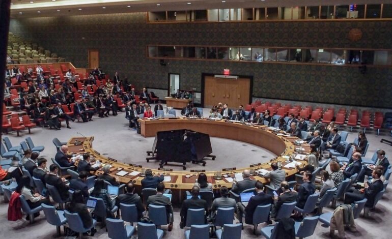 China pide a Francia cooperar para resolver la guerra de Irán