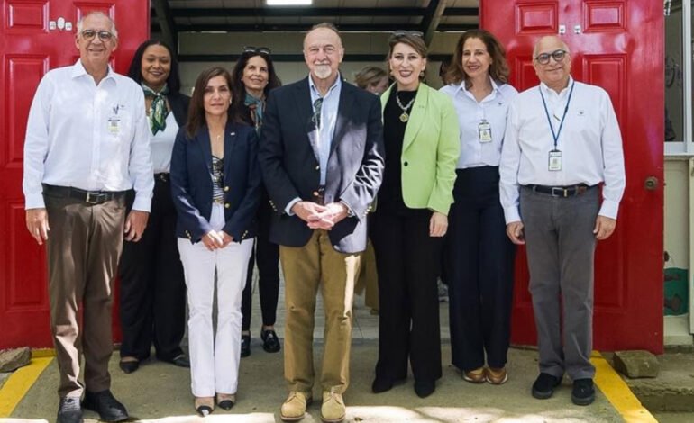 CODEVI recibe a Embajadora y Eencargado de Negocios EEUU