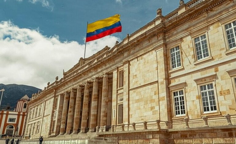 Colombia entre izquierda y derecha: ¿qué explica esta polarización?