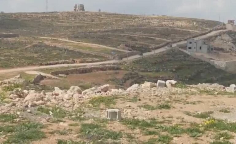 Colonos avanzan en Cisjordania ocupada mientras el mundo fija sus ojos en Irán