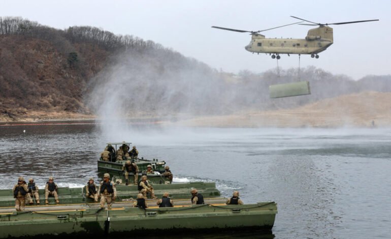 Corea del Norte dispara una decena de misiles al Mar Oriental; Seúl y Washington realizan ejercicios militares