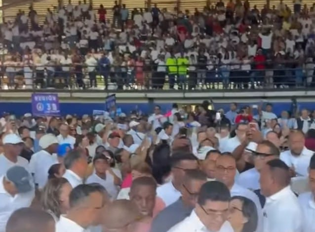 Crónica del homenaje a Peña Gómez en Santo Domingo Este