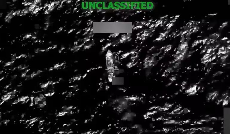 Cuatro muertos por bombardeo EEUU a narcolancha en el Caribe