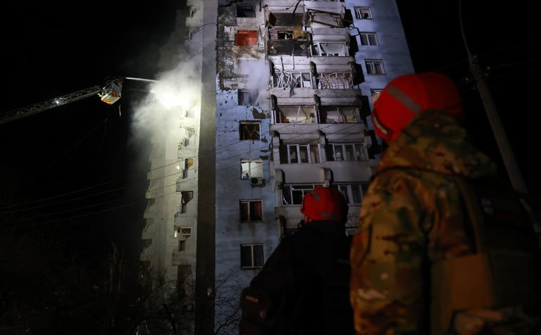 Cuatro muertos y al menos 27 heridos deja ataque Rusia a Kiev