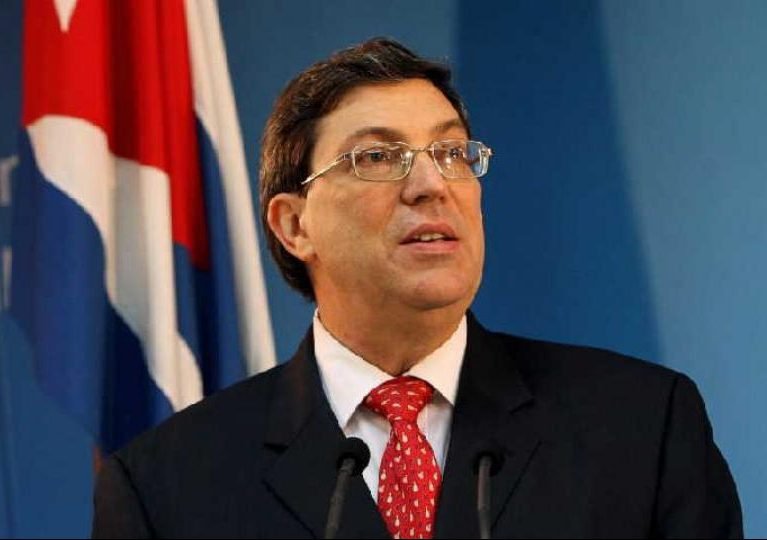 Cuba acusa presidente Ecuador actuar con «servilismo» a EEUU