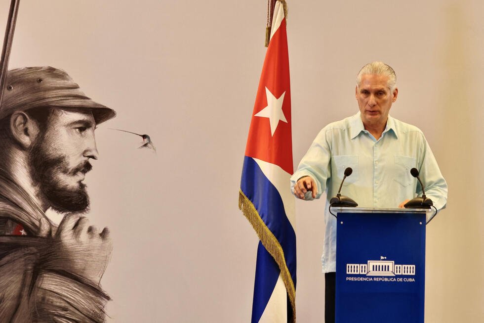El presidente de Cuba, Miguel Díaz-Canel, se dirige a miembros del Gobierno en La Habana, Cuba, el 13 de marzo de 2026.
