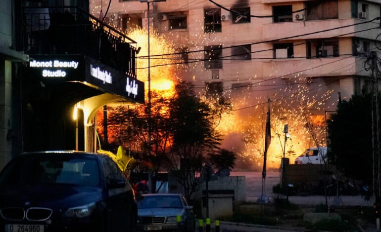 De aulas a refugios en Líbano: la crisis de desplazados desborda las escuelas públicas
