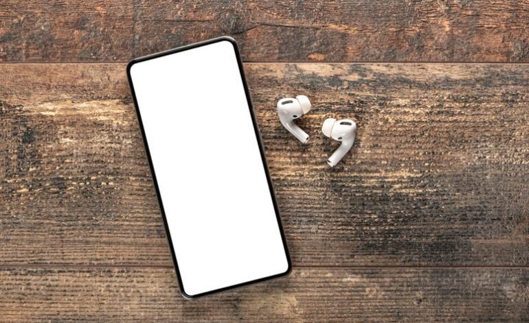 ¿Deberías dejar cargando tu teléfono toda la noche?