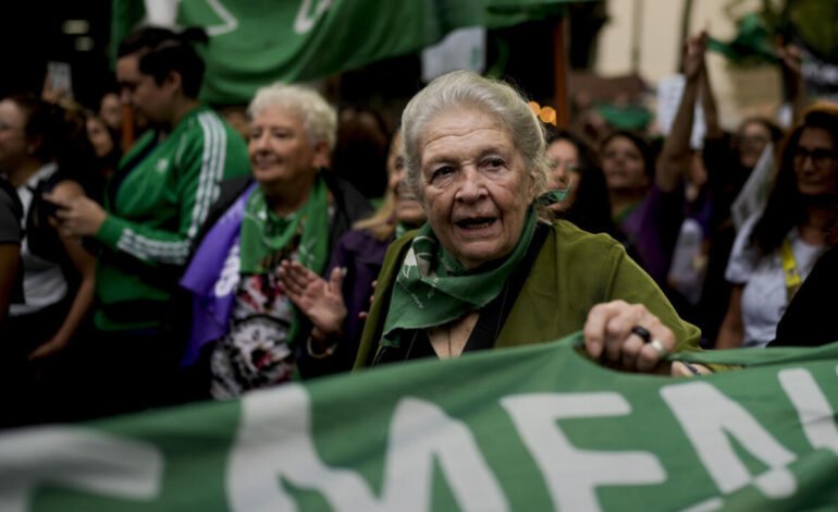 Derechos de las mujeres en Argentina: avances, retrocesos y lucha por igualdad (4/9)