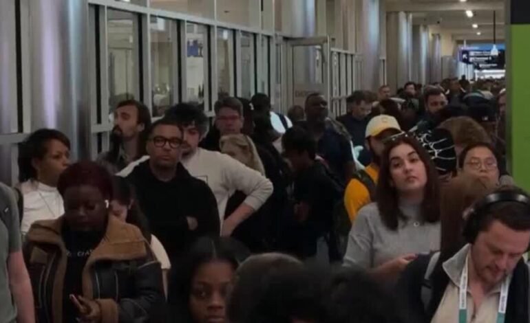 Donald Trump despliega agentes del ICE en aeropuertos de Estados Unidos