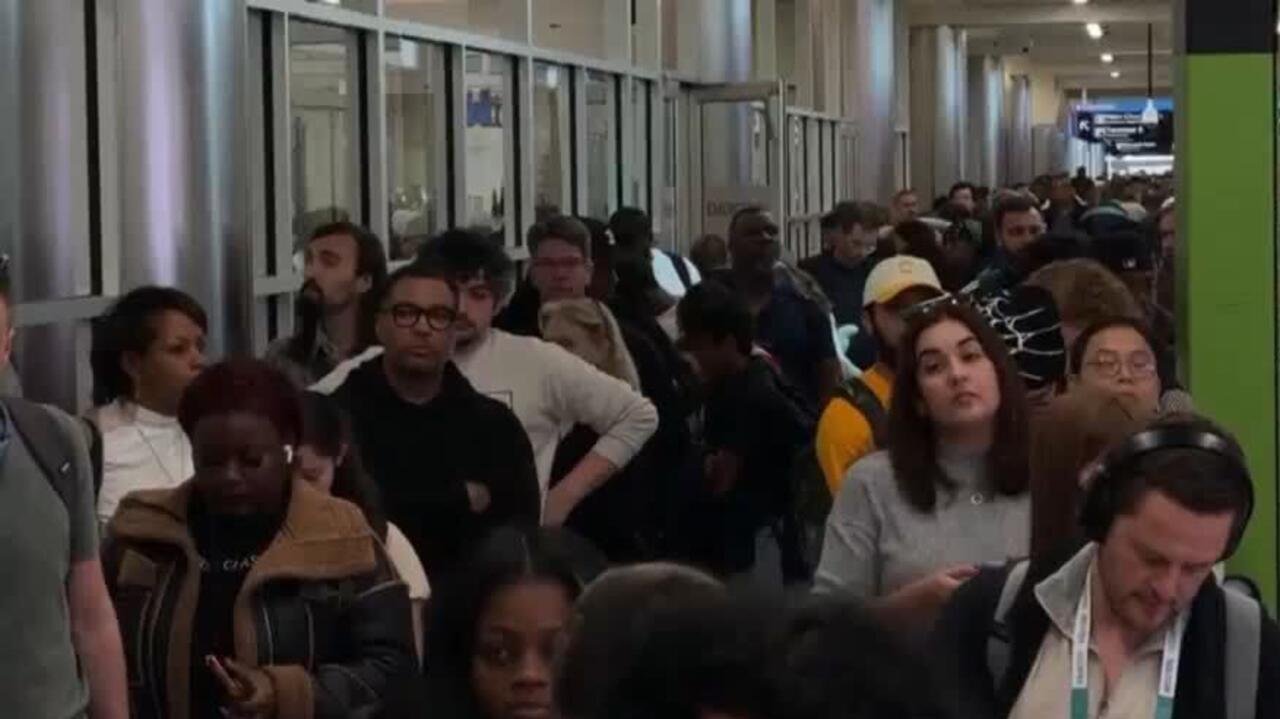 Donald Trump despliega agentes del ICE en aeropuertos de Estados Unidos