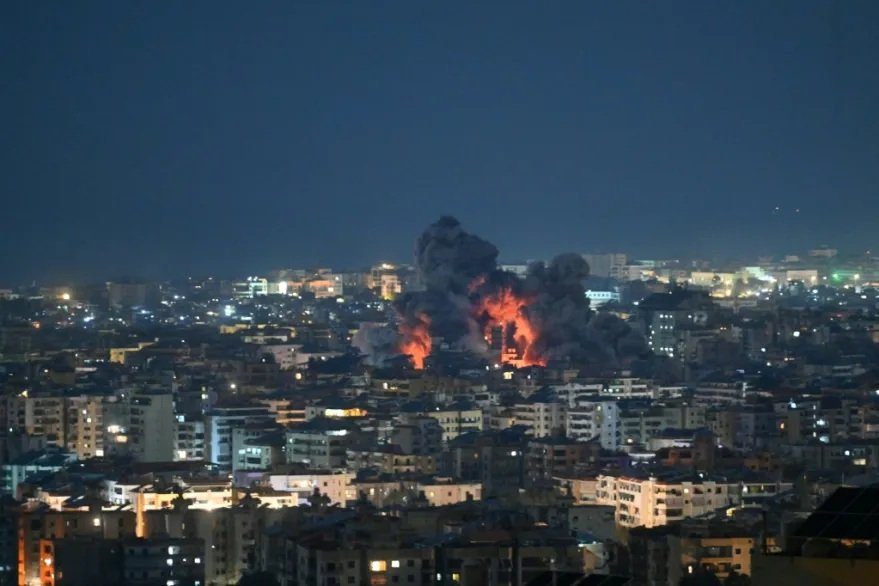 Drones iraníes alcanzan la embajada de EE.UU. en Riad