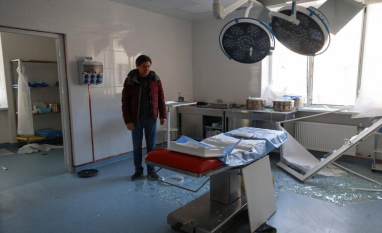 Drones rusos dejan cuatro muertos e impactan hospital materno; Zelenski sigue gira por el Golfo