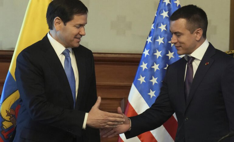 EE. UU. y Ecuador firman un acuerdo para ampliar el comercio y reducir algunos aranceles