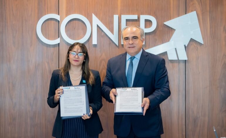 El convenio fue firmado por Tania de León, de WCA-RD, y Celso Juan Marranzini, del Conep